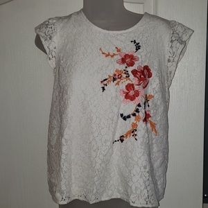 Lace floral embroidery top, medium